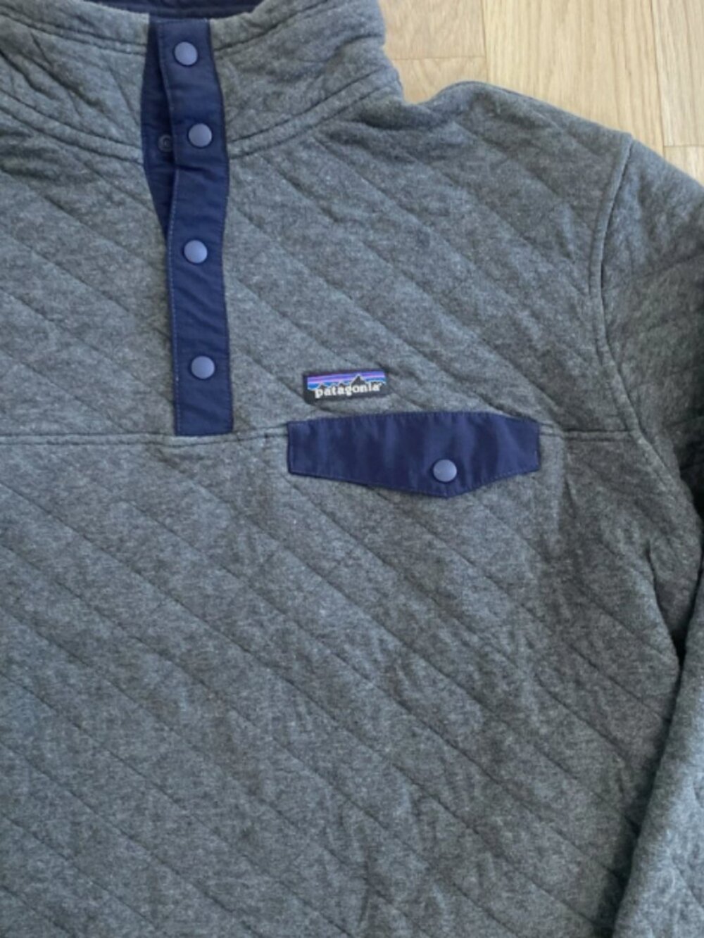 Patagonia Organic Cotton Quilt Snap T Pullover Grey/Blue Mens medium - Picture 6 of 6